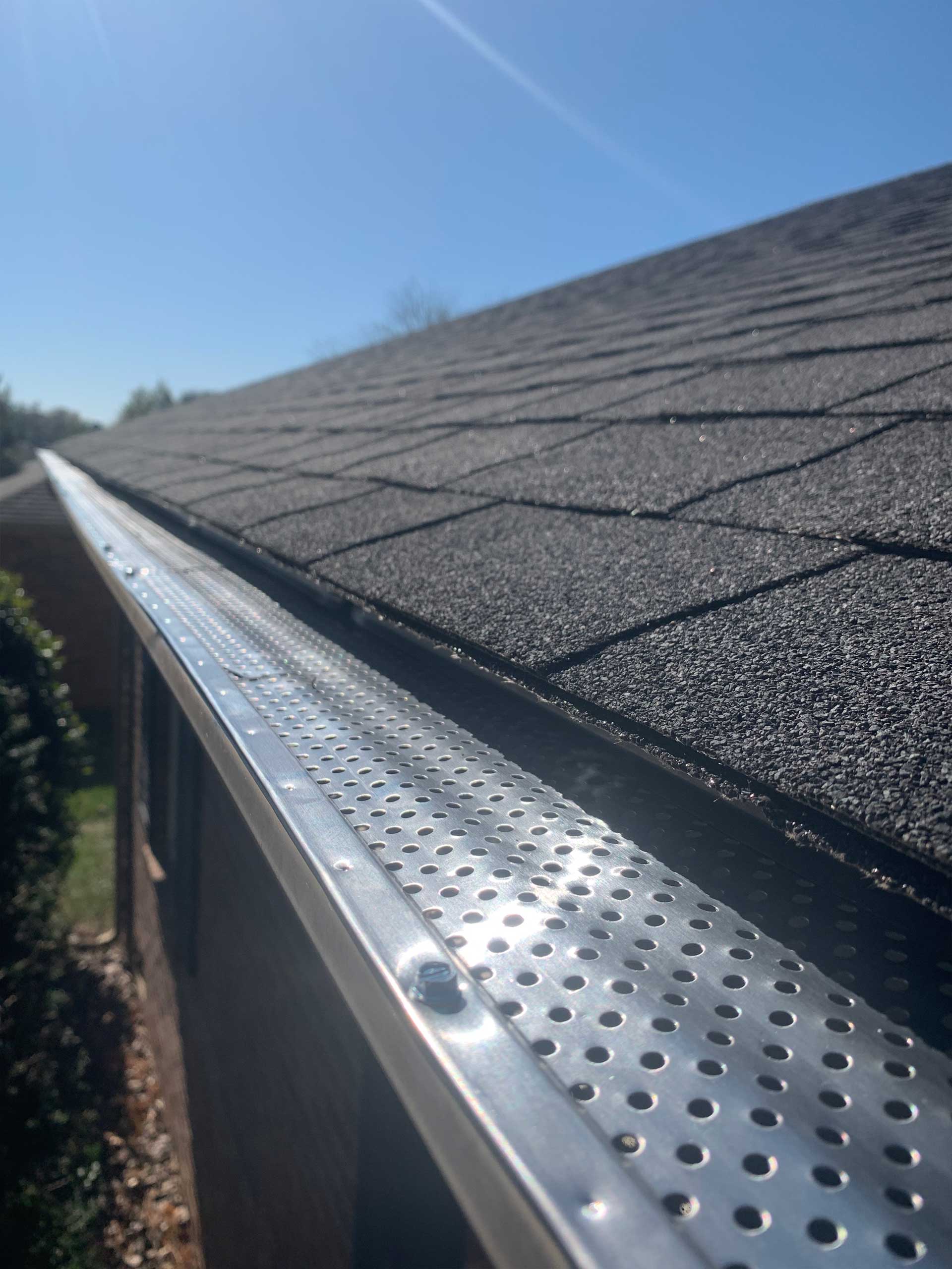 roof of a nashville house showing gutter and gutter guard